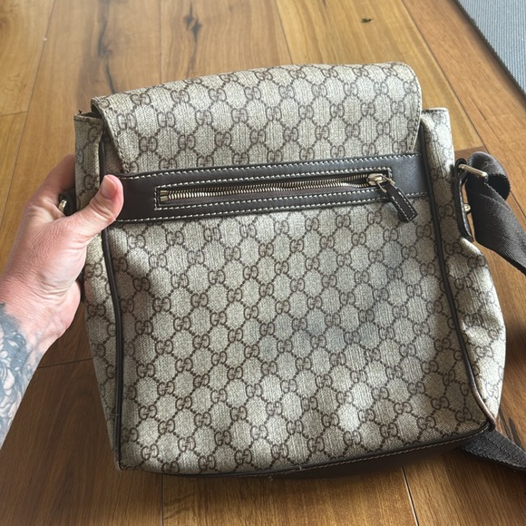 Gucci bag - Picture 2 of 4